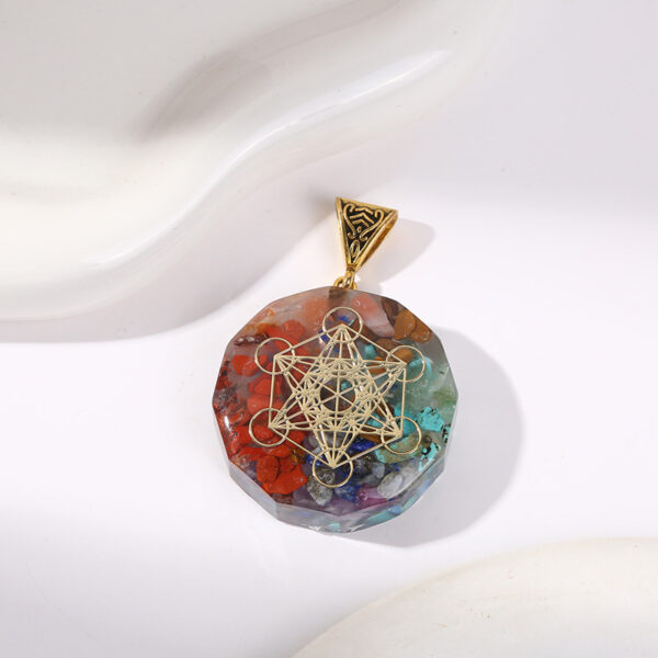 Embrace Your Spirit: Retro Reiki Healing Crystal Pendant Necklace – Natural Stone 7 Chakra Amulet for Yoga and Meditation! - Image 5