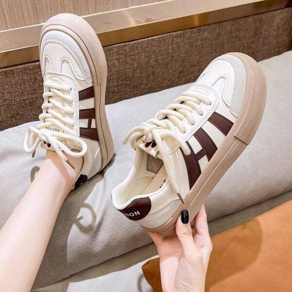 Women's Autumn Thick Bottom Retro Fashion Sports Casual Shoes - Image 3