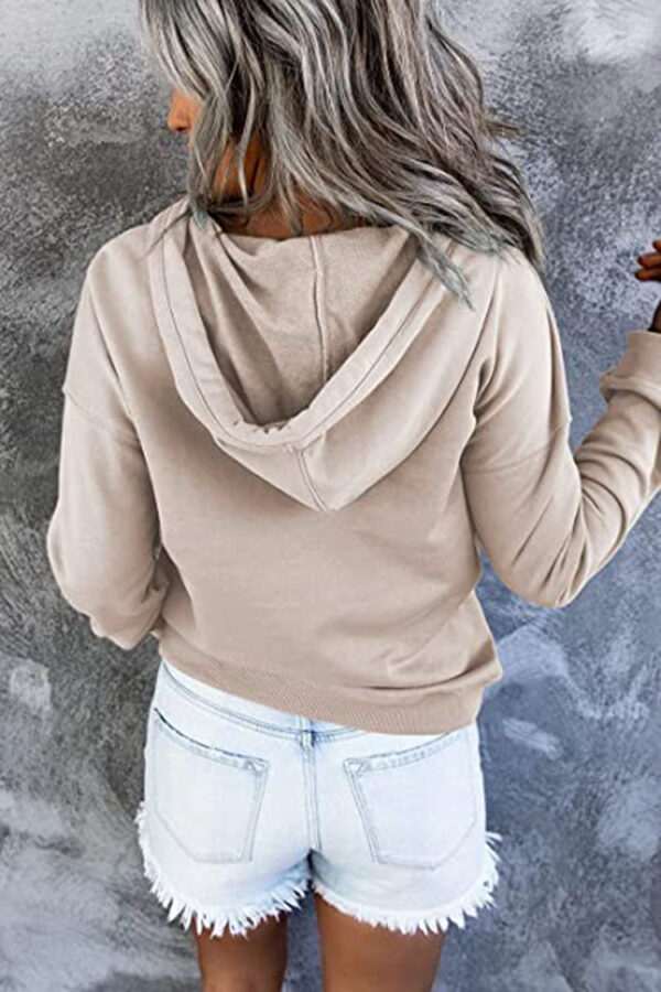 Ultimate Cozy: Long-Sleeved Hooded Sweatshirt with Pockets – Elevate Your Spring & Autumn Style! - Image 3