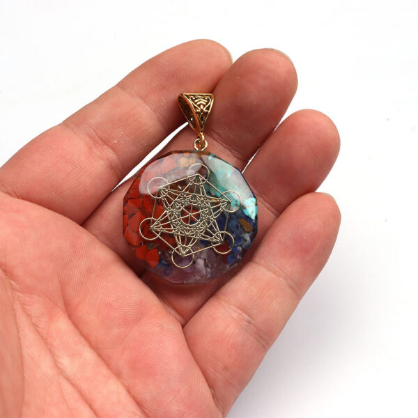 Embrace Your Spirit: Retro Reiki Healing Crystal Pendant Necklace – Natural Stone 7 Chakra Amulet for Yoga and Meditation! - Image 9